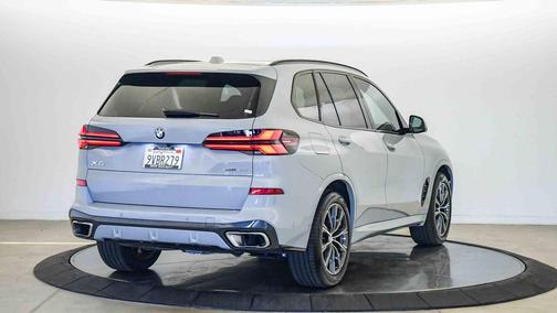 Gray Metallic 2026 BMW X5 sDrive40i