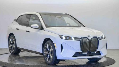 2026 BMW iX xDrive60