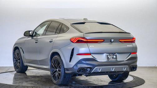 2026 BMW X6 M60i