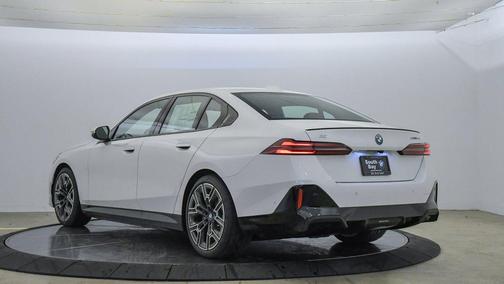 2025 BMW i5 eDrive40
