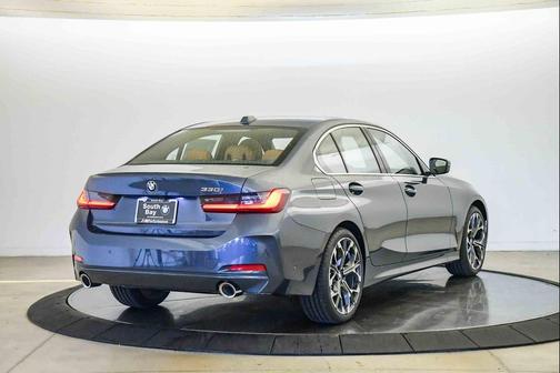 Arctic Race Blue Metallic 2026 BMW 330 330i