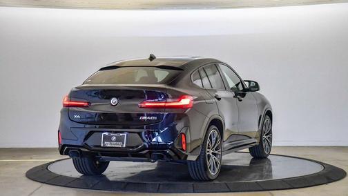 2023 BMW X4 M40i
