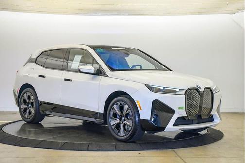 Mineral White Metallic 2023 BMW iX xDrive50
