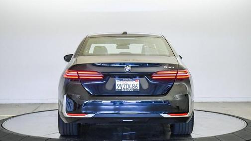 Black Sapphire Metallic 2026 BMW 530 530i