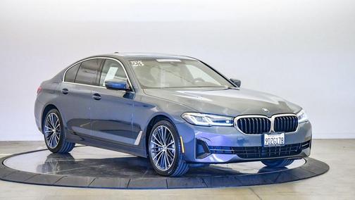 2023 BMW 530 i
