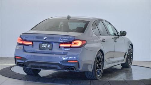 2022 BMW M550 i Xdrive