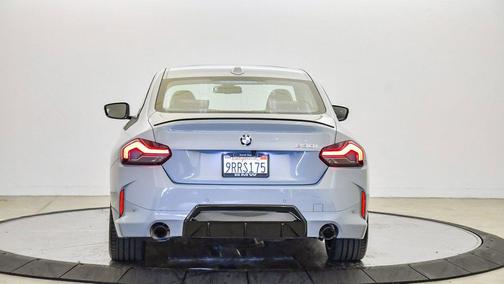 2025 BMW 230 i