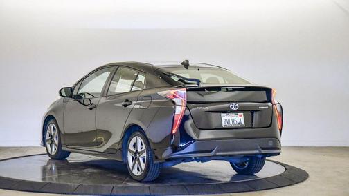 2016 Toyota Prius Four