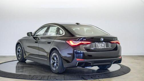 Jet Black 2026 BMW i4 Gran Coupe xDrive40