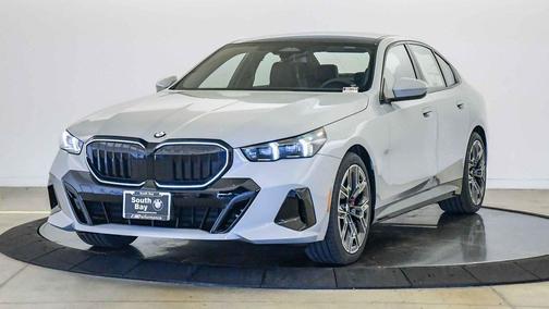 Brooklyn Grey Metallic 2026 BMW 530 530i