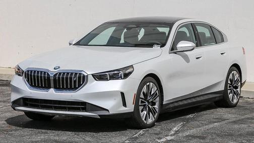 2025 BMW i5 xDrive40