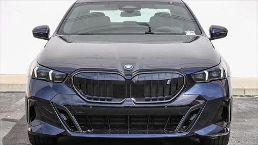 2025 BMW i5 eDrive40
