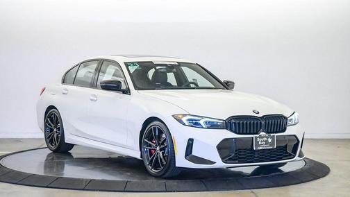 Alpine White 2023 BMW 330 330i