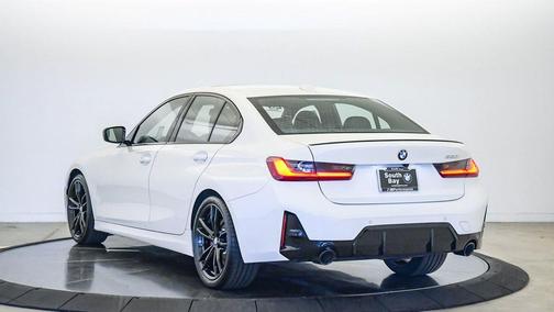 Alpine White 2023 BMW 330 330i