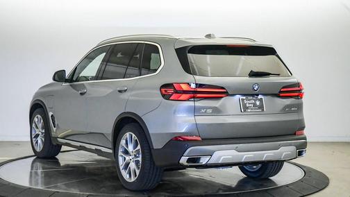 Skyscraper Grey Metallic 2026 BMW X5 PHEV xDrive50e