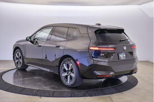 2026 BMW iX xDrive45