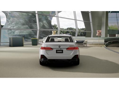 Mineral White Metallic 2027 BMW i5 eDrive40