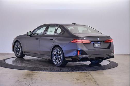 2025 BMW i5 eDrive40
