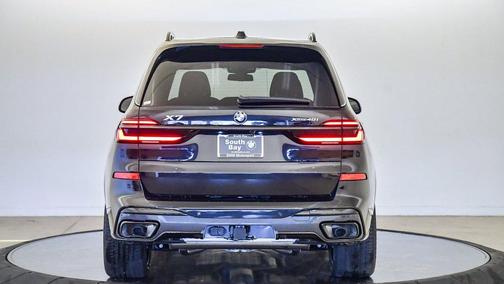 2026 BMW X7 xDrive40i