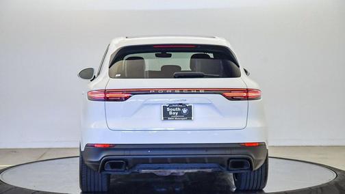 2023 Porsche Cayenne