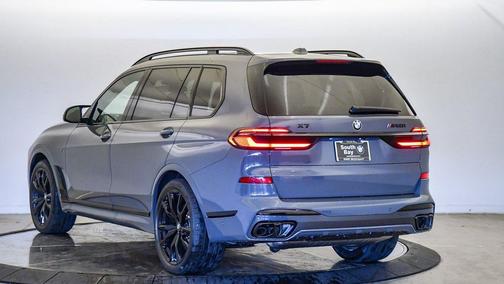 2026 BMW X7 M60i