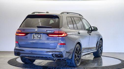 2026 BMW X7 M60i