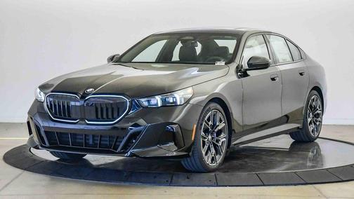 Black Sapphire Metallic 2026 BMW 530 530i