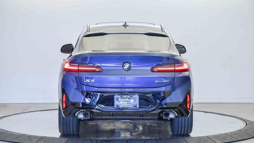 2025 BMW X4 xDrive30i