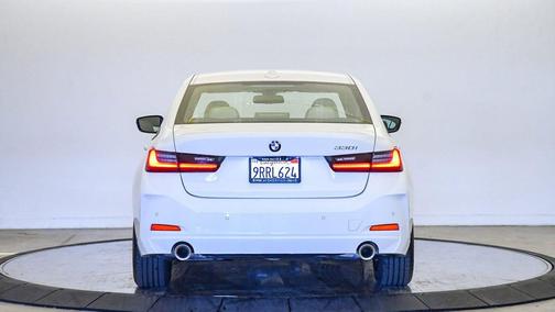 2025 BMW 330 330i