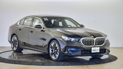 2025 BMW 530 i