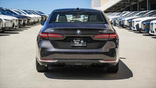 2025 BMW i5 xDrive40