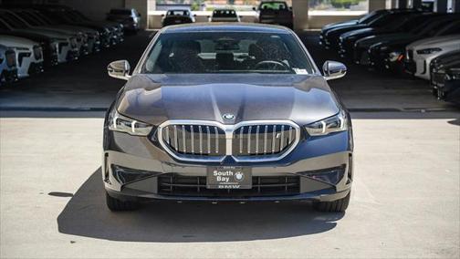 2025 BMW i5 xDrive40