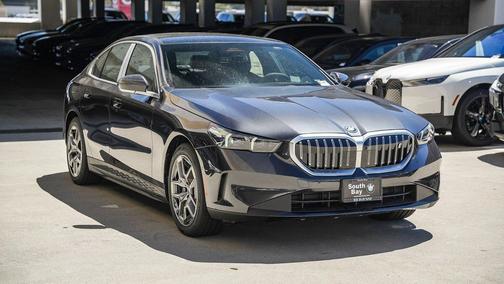 2025 BMW i5 xDrive40