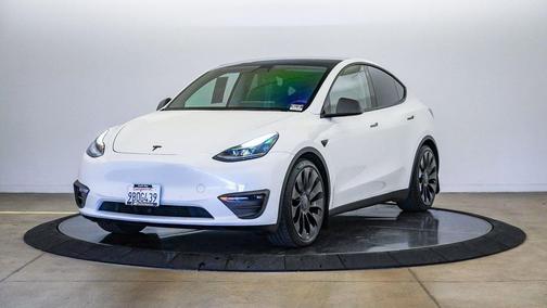 White 2022 Tesla Model Y Performance Dual Motor All-Wheel Drive