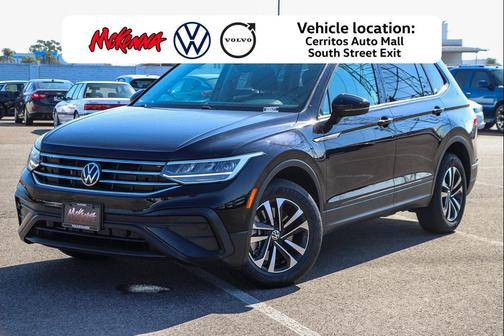 Deep Black 2023 Volkswagen Tiguan 2.0T S