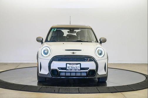 White Metallic 2024 MINI Hardtop Cooper S
