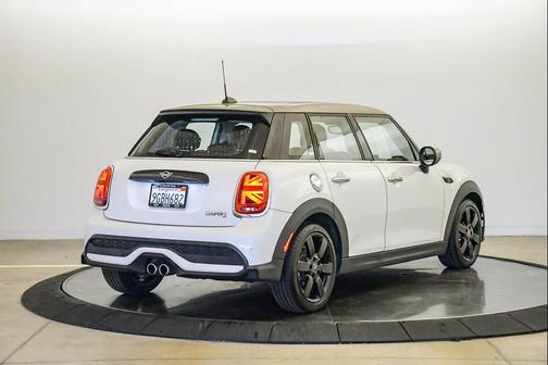 White Metallic 2024 MINI Hardtop Cooper S