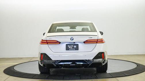 Alpine White 2026 BMW i5 eDrive40