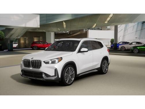 Mineral White Metallic 2026 BMW X1 xDrive28i