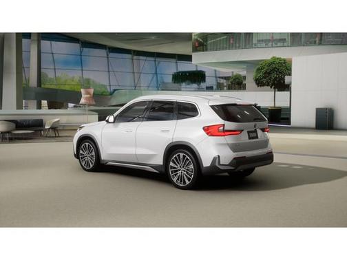 Mineral White Metallic 2026 BMW X1 xDrive28i