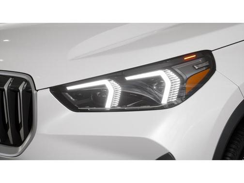 Mineral White Metallic 2026 BMW X1 xDrive28i