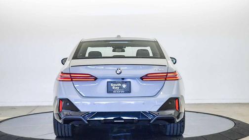 Brooklyn Grey Metallic 2026 BMW 530 530i
