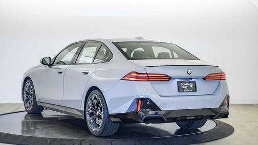 Brooklyn Grey Metallic 2026 BMW 530 530i