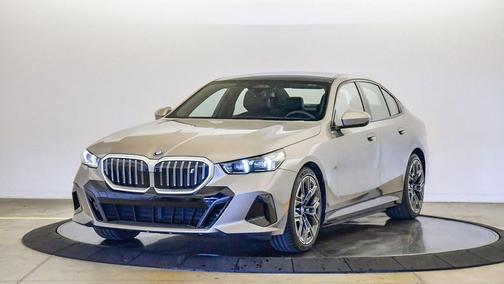 2025 BMW i5 xDrive40