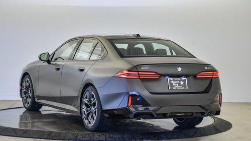 2026 BMW 540 i xDrive