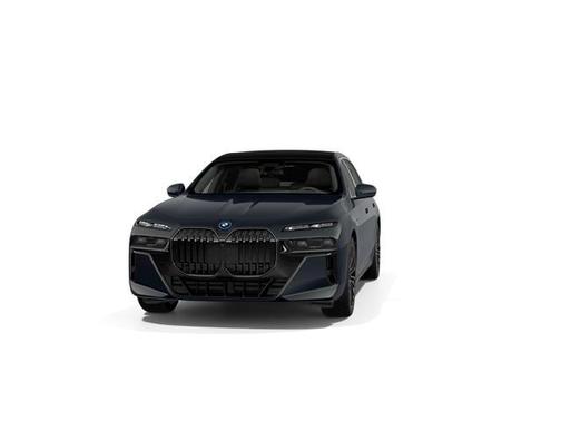 2026 BMW 750e i xDrive