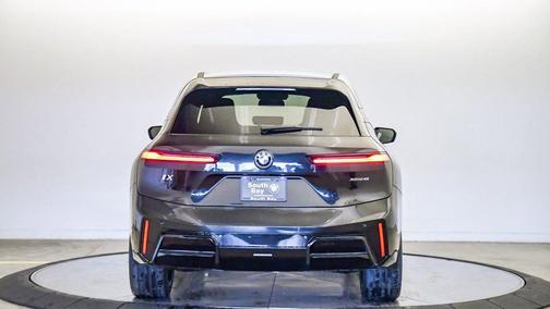 2026 BMW iX xDrive45