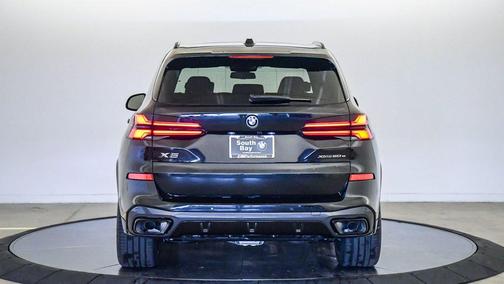 Black Sapphire Metallic 2026 BMW X5 PHEV xDrive50e