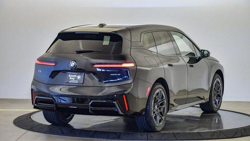 2026 BMW iX xDrive45