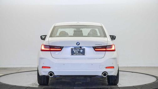 2026 BMW 330 330i